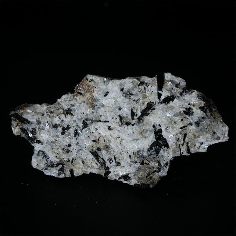 Sodalite, Aegirine - 7,5 x 4,0 x 3,5 cm