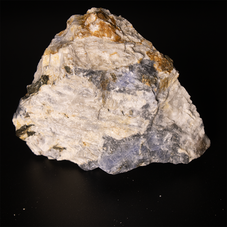 Blue Sodalite, Aegirine - 8,5 x 6,5 x 4,0 cm