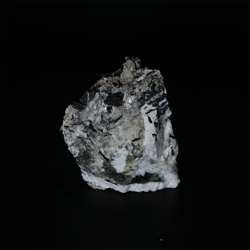 Sodalite, Serandite, Aegirine - 6.3 x 5.0 x 4.0 cm
