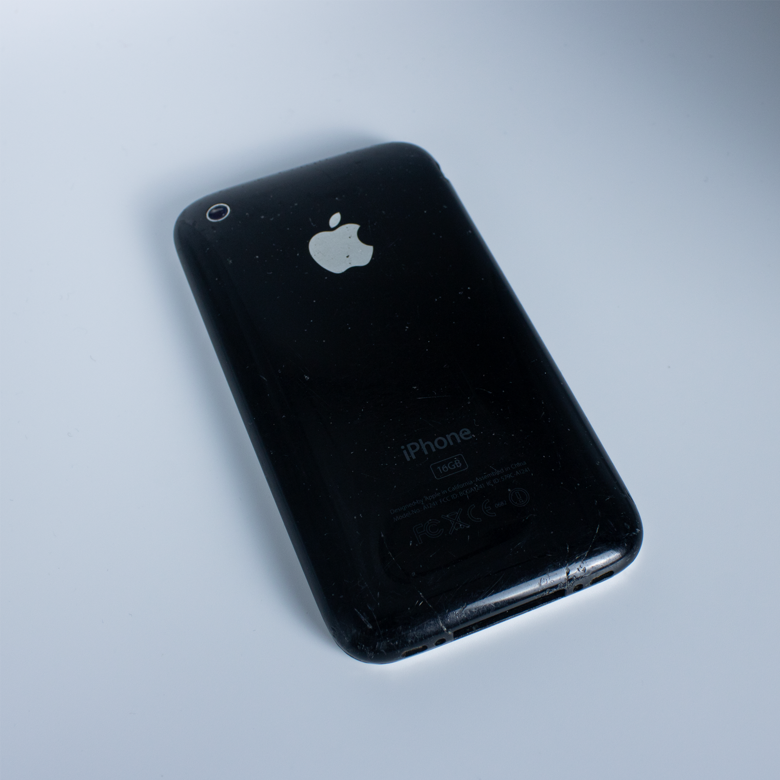 日本に 【極美品‼︎】iPhone 3GS Black 16 GB Softbank | www.barkat.tv