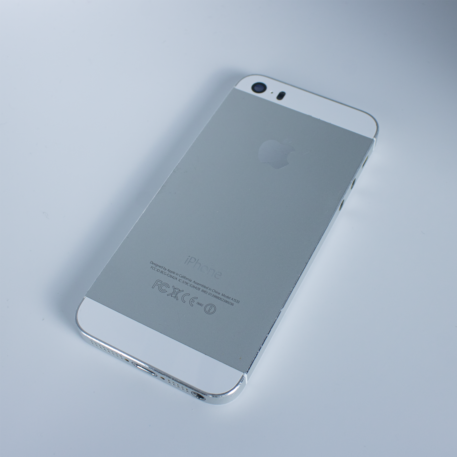 iPhone 5S - Back Housing
